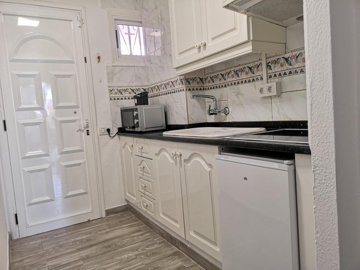 Sunny Apt With Terrace Coastal Area South Arona أرونا المظهر الخارجي الصورة