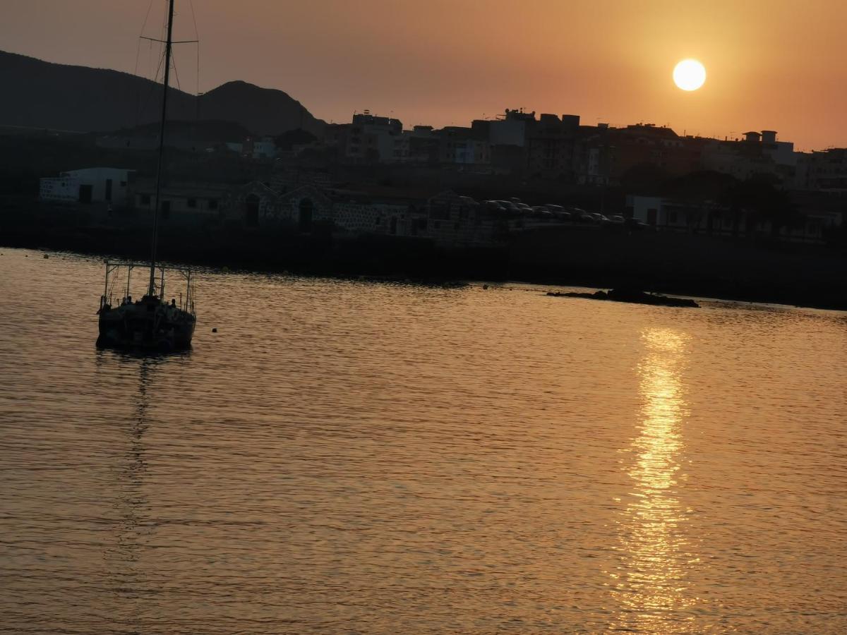 Sunny Apt With Terrace Coastal Area South Arona أرونا المظهر الخارجي الصورة