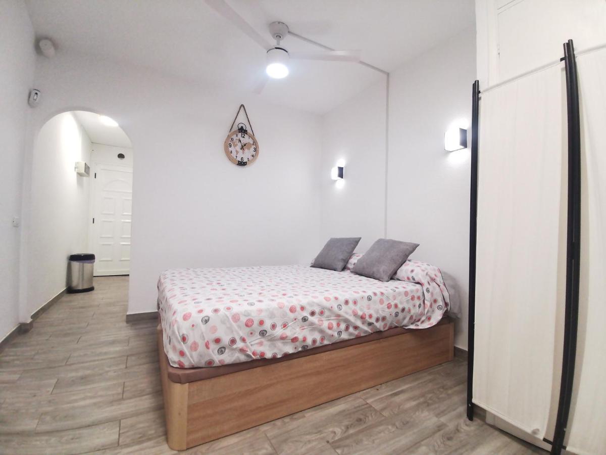 Sunny Apt With Terrace Coastal Area South Arona أرونا المظهر الخارجي الصورة