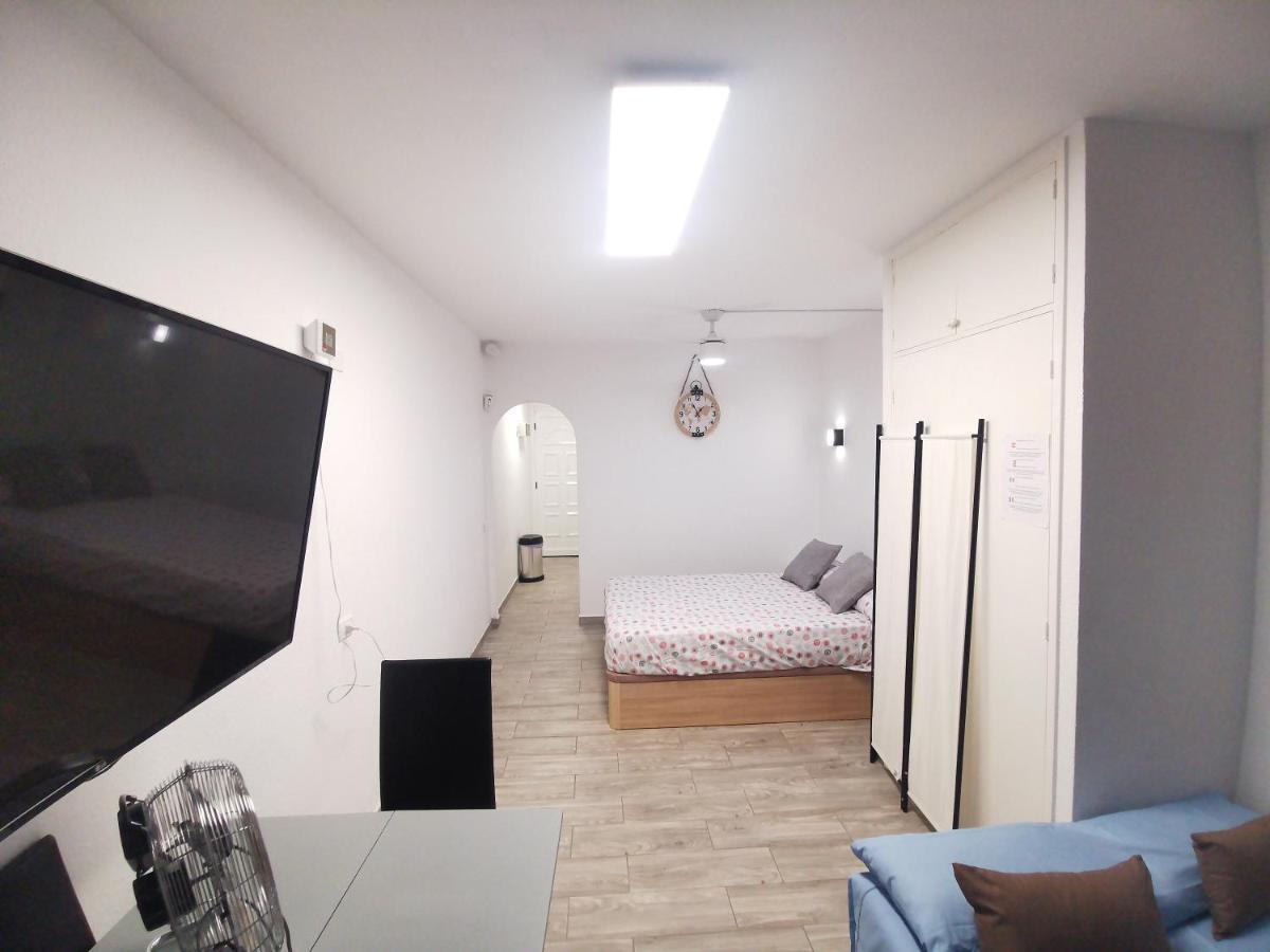 Sunny Apt With Terrace Coastal Area South Arona أرونا المظهر الخارجي الصورة